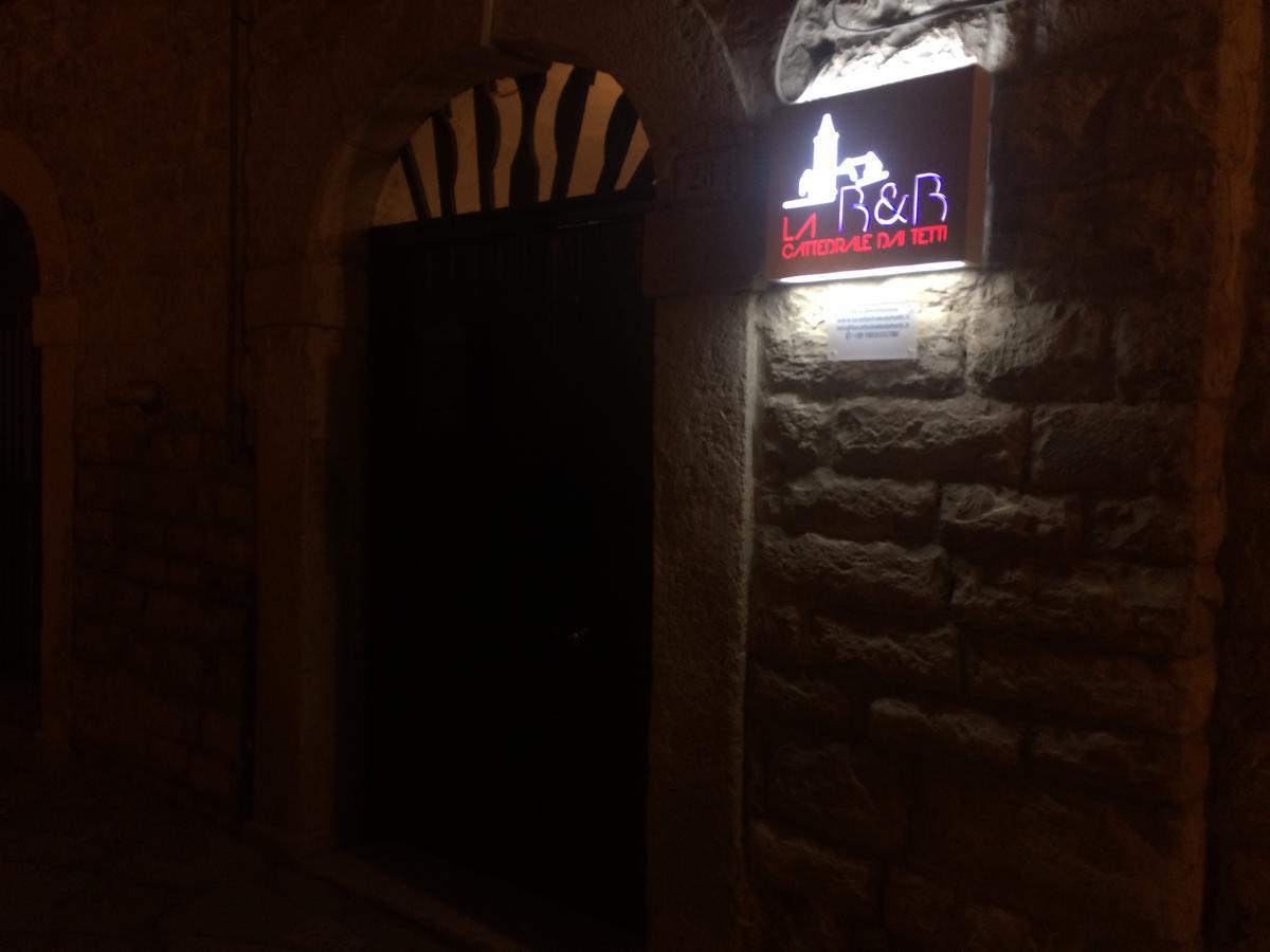 La Cattedrale Dai Tetti Bed & Breakfast Trani Dış mekan fotoğraf