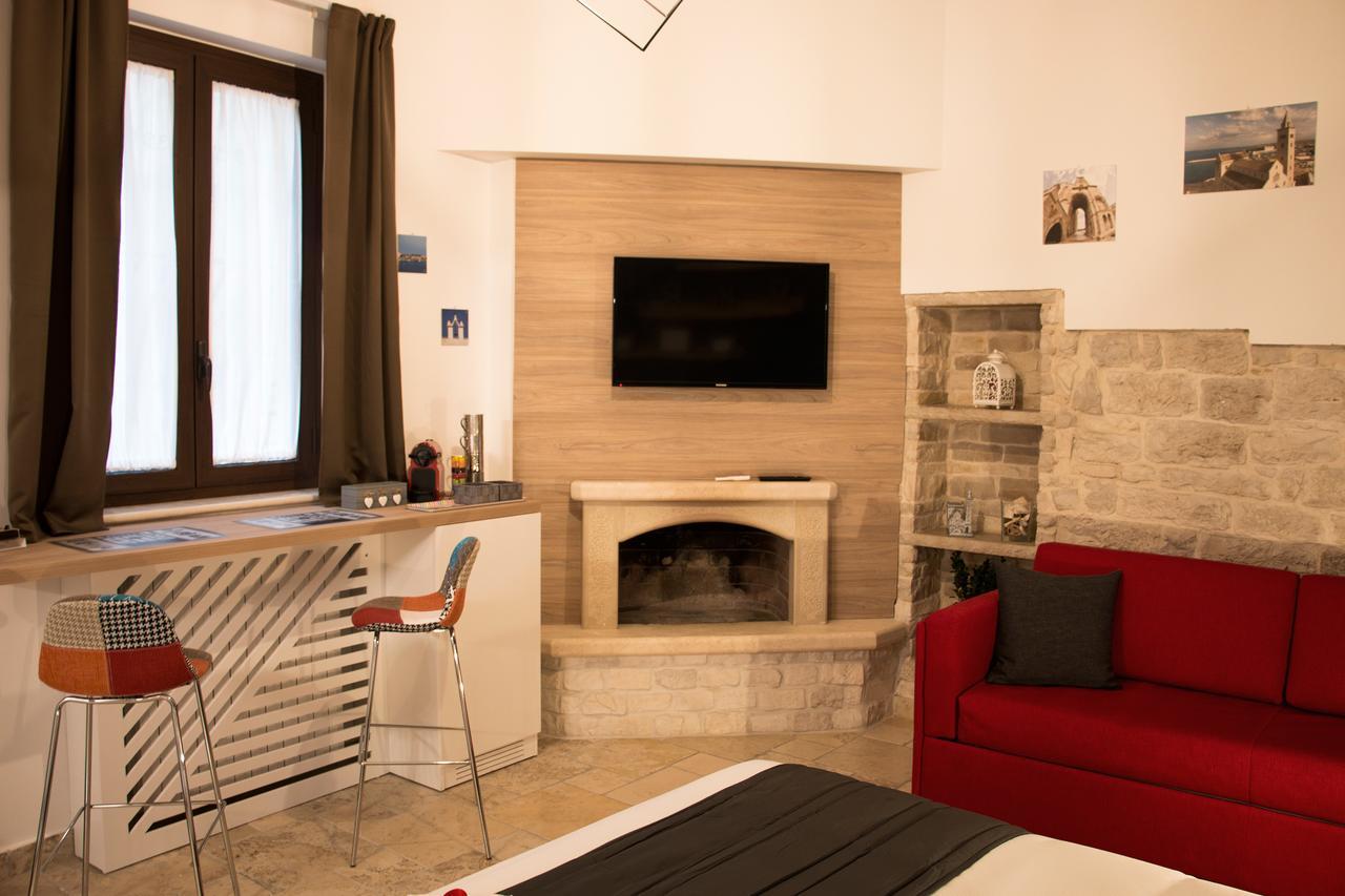 La Cattedrale Dai Tetti Bed & Breakfast Trani Dış mekan fotoğraf