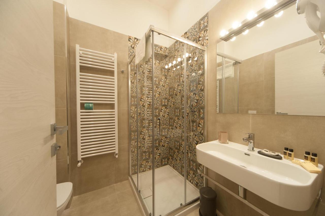 La Cattedrale Dai Tetti Bed & Breakfast Trani Dış mekan fotoğraf